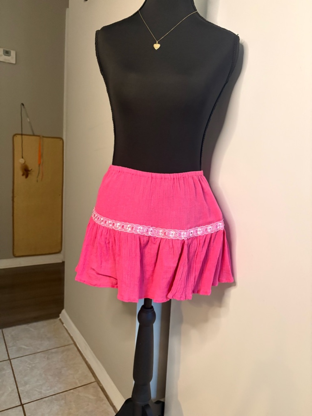 Y2K Pink extra Mini Skirt with lace trim/ light pink ribbon detailing